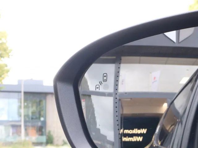Mitsubishi Eclipse Cross Intense+ 87 kWh | Stuur/Stoel Verwarming | 360* Camera
