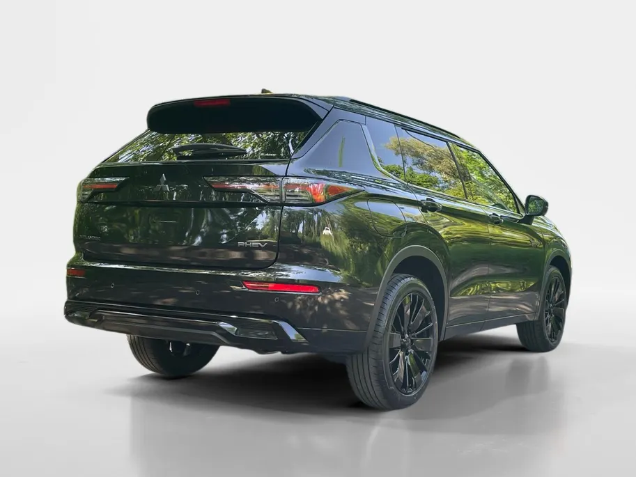 Mitsubishi Outlander 2.4 PHEV Black Edition 2.4 PHEV Black Edition | 6000 EURO KORTING | ALLE OPTIES | DIRECT LEVERBAAR |