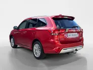 Mitsubishi Outlander 2.4 PHEV Pure+ | Trekhaak | Camera | Stoelverwarming | Cruise |