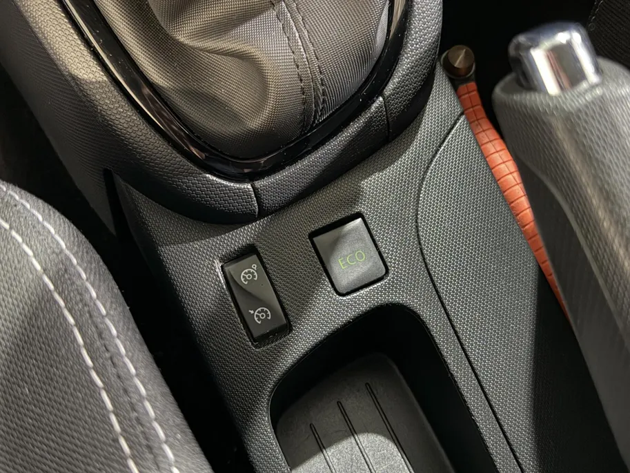 Renault Clio Estate 90PK TCe Expression | Navi | Armsteun | Bleutooth | Cruise Control | Lichtmetalen Velgen | Airco | USB | Leder Stuurwiel |