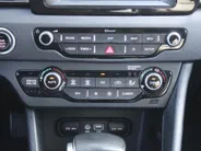 Kia Niro 1.6 GDi Hybrid DynamicPlusLine | Stuur-/stoelverwarming | Camera | Leer | Navi | Clima | Cruise adapt. | Keyless | 16' LM |
