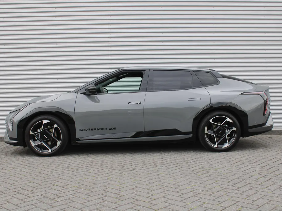 Kia EV4 Fastback GT-PlusLine 81.4 kWh | Nieuw | Direct leverbaar | Actieradius tot 612 km (WLTP) | Prijs is incl. inruilvoordeel | 18% bijtelling |