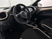 Toyota Aygo X 1.0 Pulse | 17'' L.M. Velgen | Adaptieve Cruise Control | App Connect