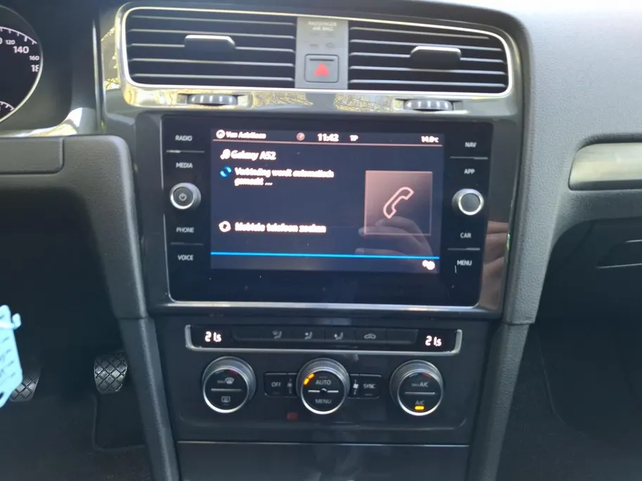 Volkswagen Golf Variant 1.0 TSI Comfortline | TREKHAAK | LM VELGEN | CLIMATE | PARKEERSENSOREN | TELEFOON |