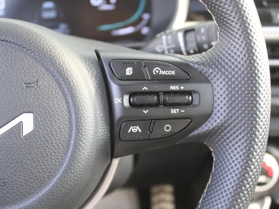 Kia Picanto 1.0 DPI GT-Line | Schuif-/kanteldak | Stuur-/stoelverwarming | Navi | Clima | Cruise | Camera | Leer | 16' LM | LED | Keyless |