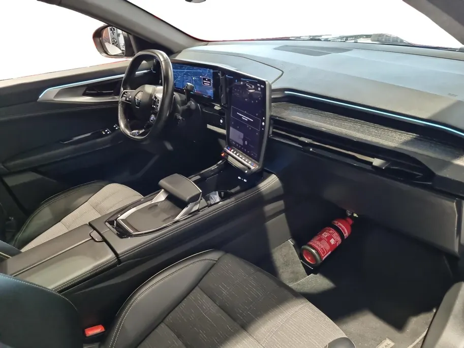 Renault Austral 1.2 E-Tech full hybrid 200 iconic * Panorama Dak  * Cruise Control Adaptief * Trekhaak Afneembaar * 360 Camera * Carplay * Winterpack * LM Velgen * 12 Maanden BOVAG Garantie *