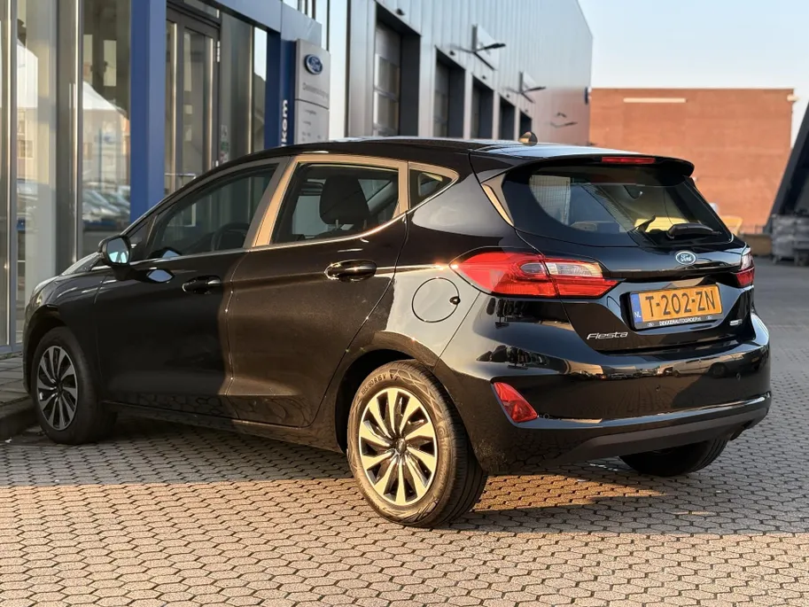 Ford Fiesta 1.0 EcoBoost Hybrid Titanium WINTER PACK | KEYLESS ENTRY | PARKEER SENSOREN ACHTER | APPLE CARPLAY / ANDROID AUTO