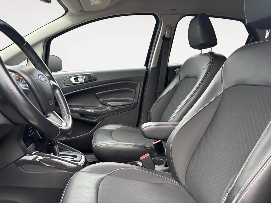 Ford EcoSport 1.5 Ti-VCT Titanium | Dealeronderhouden! | Trekhaak | Cruise Control | Stoel-en voorruitverwarming | Parkeersensoren achter |