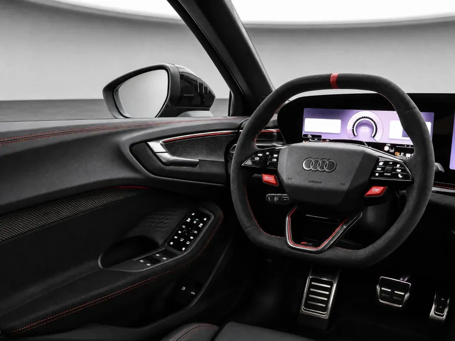 Audi RS5 Limousine e-hybrid 639 PK · RS sportuitlaat · Topsnelheid 270 km/h · Head-up display · Panoramadak