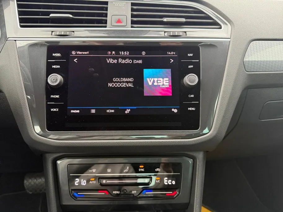 Volkswagen Tiguan 1.4 TSI HYBRIDE, | Metallic | LM velgen | NU Rijklaarprijs! Incl.12 Maanden garantie, APK, Onderhoudsbeurt etc! Premiumpakket gratis!