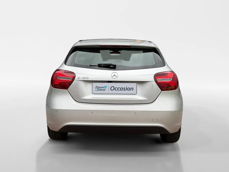 Mercedes-Benz A-Klasse 180 Business Solution | Zeer nette auto | Navigatie | Achteruitrijcamera | Parkeersensoren v + a | Comfort stoelen | Stoelverwarming | Bovag garantie | NAP
