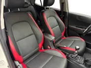 Kia Picanto 1.0 MPi GT-Line Edition Apple Carplay/Android Auto , navi , cruise , lm velgen , tel , camera , usb , sport stoelen , super mooie uitvoering . auto is voorzien van een nieuwe koppeling