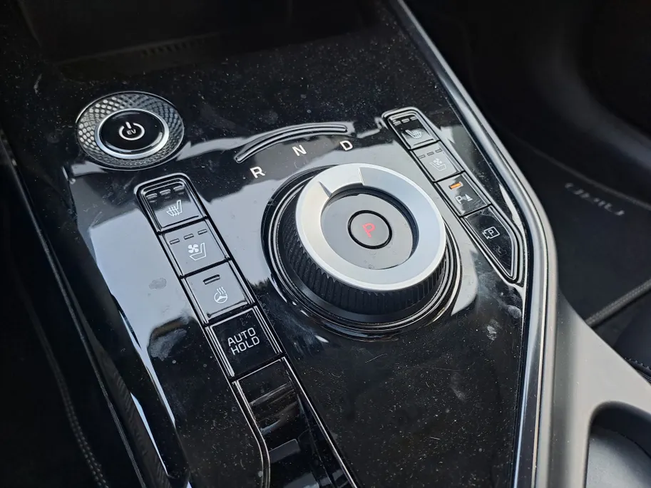 Kia Niro EV ExecutiveLine 64.8 kWh | Automaat | 100% Elektrisch | Schuifdak | Leder | Navigatie | Camera | Harman Kardon | Cruise control adaptief  | Stoel en stuur verwarming en verkoeling | SOH 97,6%