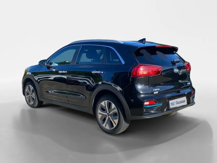 Kia e-Niro DynamicPlusLine 64 kWh Climate control | Stoel,- en stuurverwarming | Parkeercamera | Cruise control | Elek. schuif/kanteldak | 16 inch LM velgen |