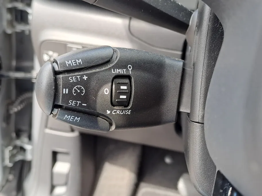 Citroën C3 1.2 PureTech S&S Shine | Cruise | AUTOMAAT | Apple Carplay/Android Auto | Camera | Navigatie | DAB
