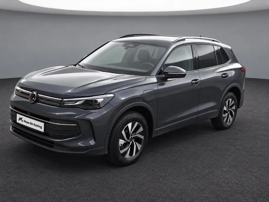 Volkswagen Tiguan Limited Edition 1.5 eHybrid 204 PK 6 versn. DSG · Design Pakket Dark · Trekhaak inklapbaar, met elektrische ontgrendeling, incl. aanhangermanoeuvreerhulp Trailer Assist ·