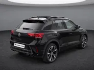 Volkswagen T-Roc 1.5TSI/150PK R-Line Black Style · Panoramadak · Apple/Android Car Play · Camera + Parkeersensoren · Stoelverwarming ·  Garantie t/m 07-08-2027