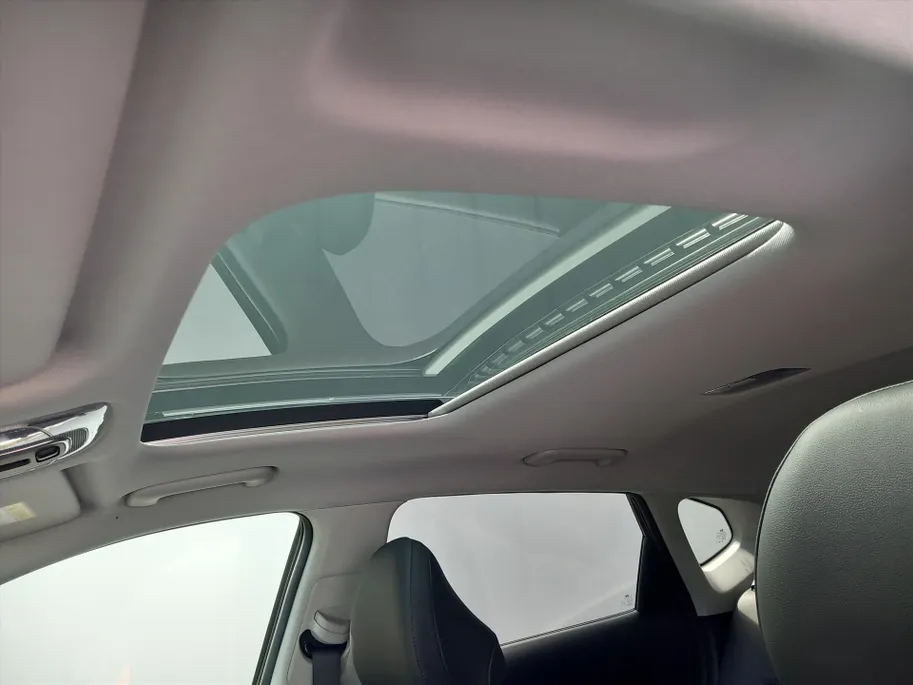 Hyundai Kona 1.6 GDI HEV Premium Sky