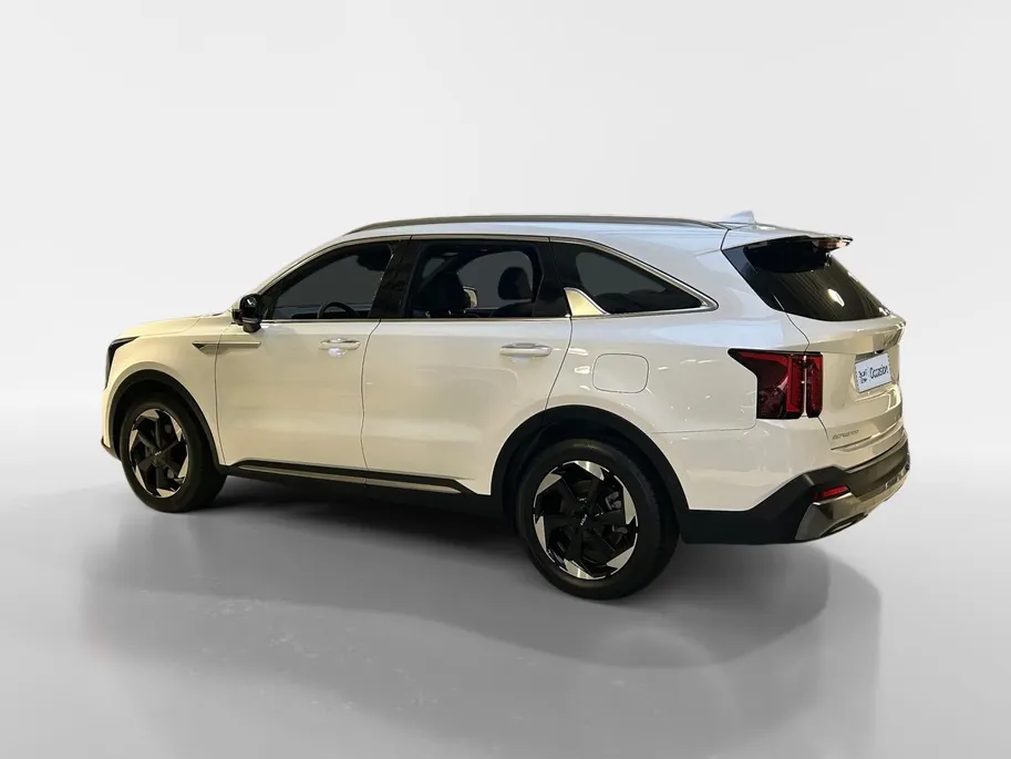 Kia Sorento 1.6 T-GDi Plug-in Hybrid 4WD ExecutiveLine 7p Apple Carplay / Android Auto | Navigatiesysteem | Elektrisch Verstelbare Voorstoelen | Bestuurdersstoel Met Geheugen | Stoelkoeling + Stoelverwarming | Stuurverwarming | Elektrisch Bedienbare Achterklep | Elek