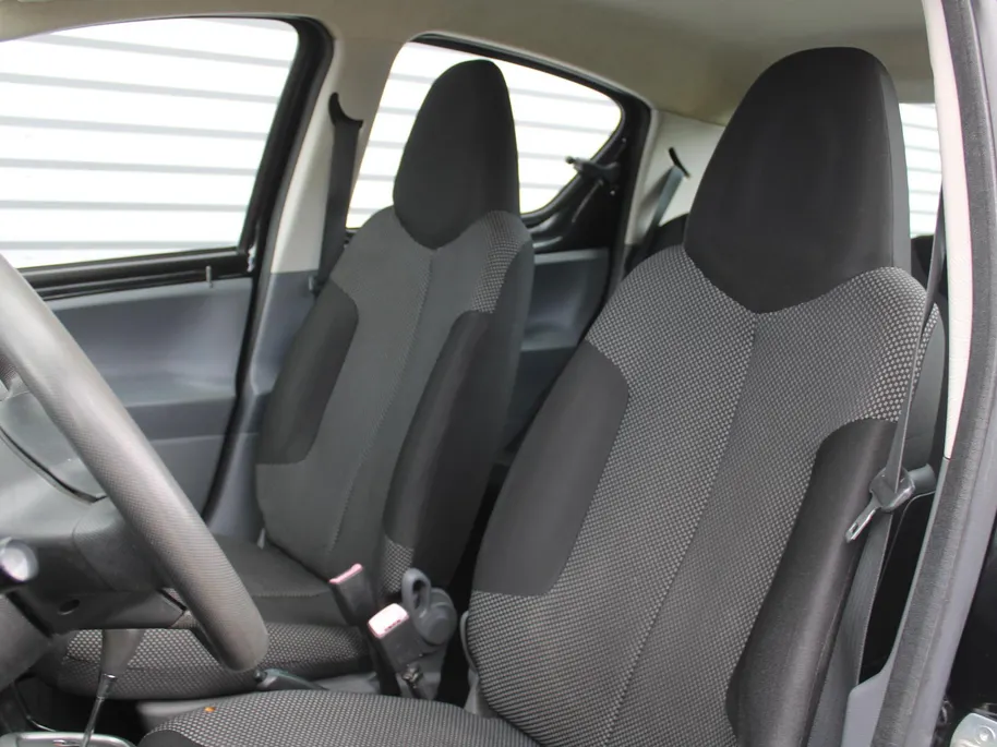 Toyota Aygo 1.0-12V Comfort | Airco | Automaat | Centrale deurvergrendeling |