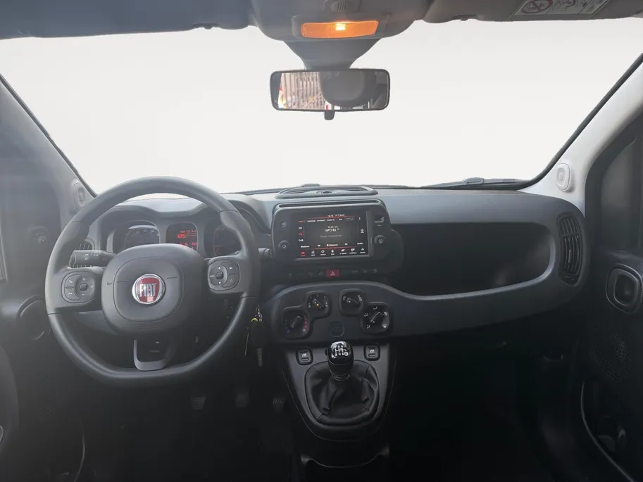Fiat Panda 1.0 Hybrid Cross GRATIS WINTERBANDEN | AIRCO | PARKEERSENSOREN ACHTER | TREKHAAK | 12 MAANDEN GARANTIE! |