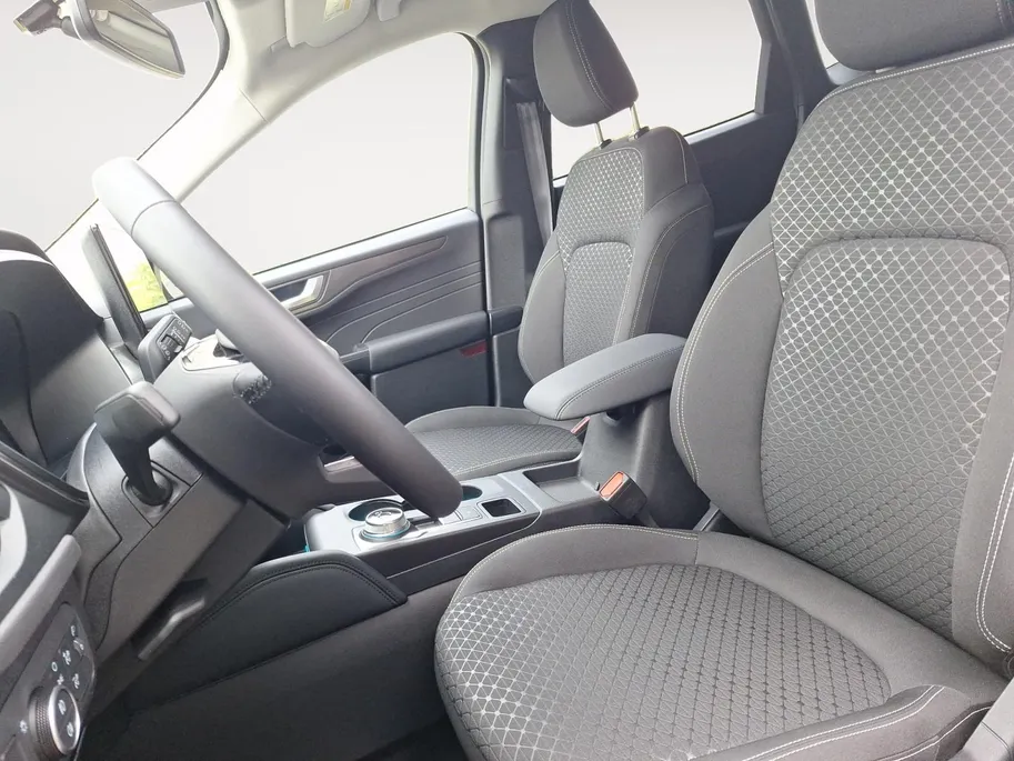 Ford Kuga 2.5 PHEV Titanium 4.000,- Ready set Ford Bonus | 8 Jaar/160.000Km Garantie| Winterpack | Driver Assistancepack | El. Trekhaak | 360Camera | Adaptive Cruisecontrol | Dodehoekdetectie | Climate Control | Led verlichting | Apple Carplay&Android Auto |