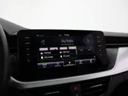 Škoda Kamiq 1.0 TSI 110pk DSG Business Edition · Camera · Trekhaak · Panoramadak · Apple/Android Car Play · Stoelverwarming · Clima · Navigatie · P-Sensoren · 17'' Inch ·