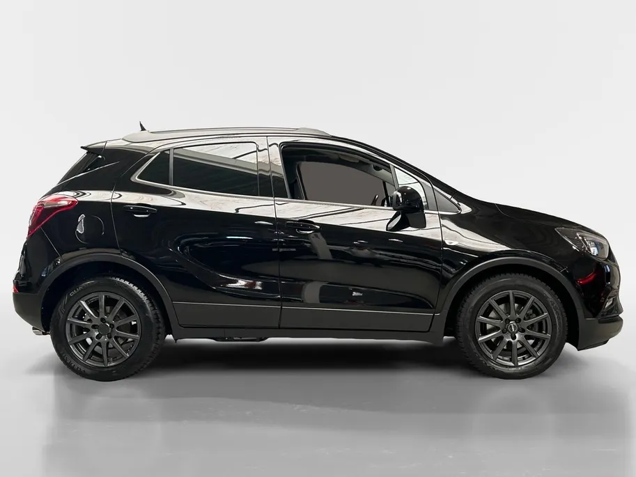 Opel Mokka X 1.4 Turbo 120 Jaar Edition | All-Seasonbanden | Apple Carplay / Android Auto | Parkeersensoren Voor + Achter | Camera Achter | Lichtsensor | Cruise Control | 17' Lichtmetalen Velgen