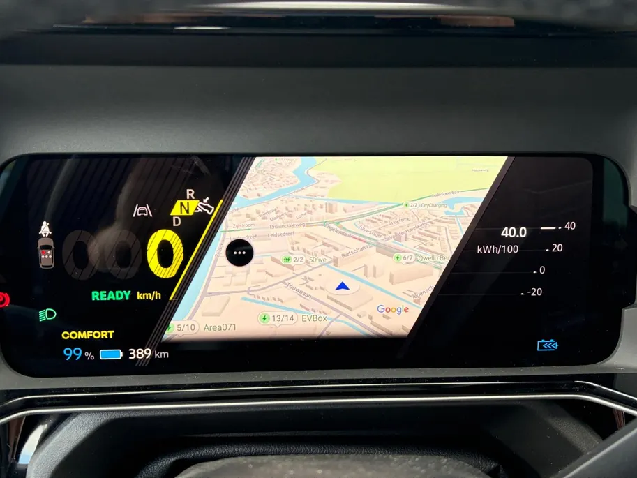 Renault 5 comfort range iconic cinq 52 kWh NU DEZE VOORRAAD AUTO MET 3460,- KORTING , Pack Safety & Advanced Driving Assist , allseason banden , Apple Carplay/Android Auto , stoel en stuurverwarming , navigatiesysteem , veel mooie opties.
