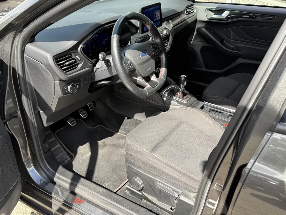 Ford Focus Wagon 1.0 EcoBoost Hybrid ST Line X Business