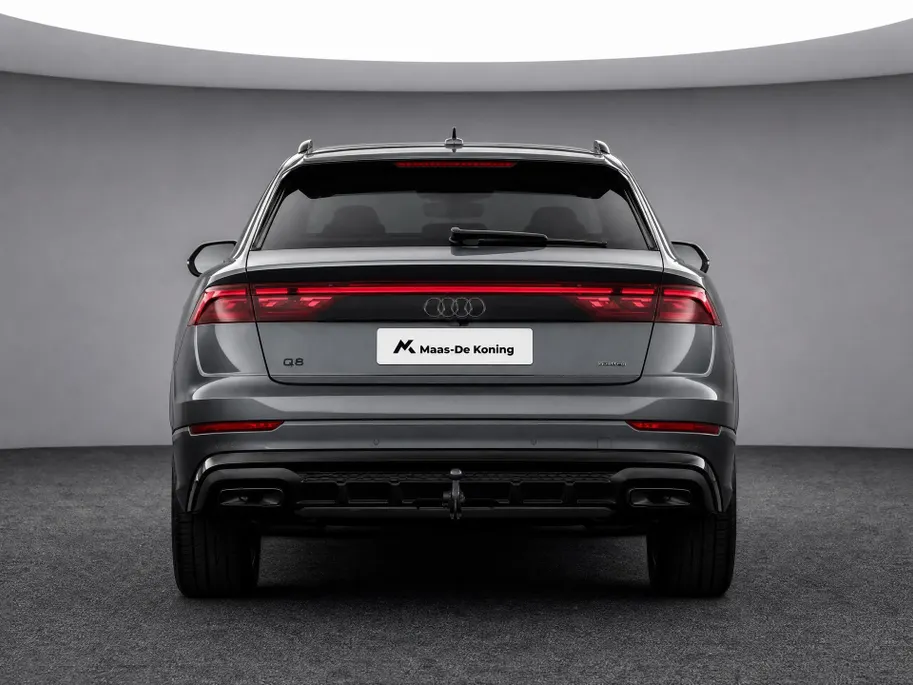 Audi Q8 60 TFSI e quattro Competition Plus 490 PK · Glazen panoramadak · B&O Premium 3D · Decoratielijsten mat carbon twill