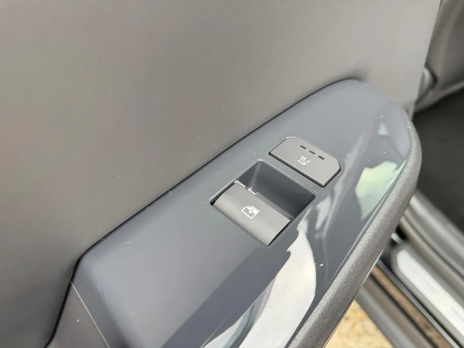 Kia EV5 GT-PlusLine 81.4 kWh Auto is verkocht | Warmtepomp | Massagefunctie | Harman/Kardon audio-installatie | Dodehoekcamera | 360 camera | Glazen schuif-/kanteldak | Memory seats | Elektrisch bedienbare achterklep