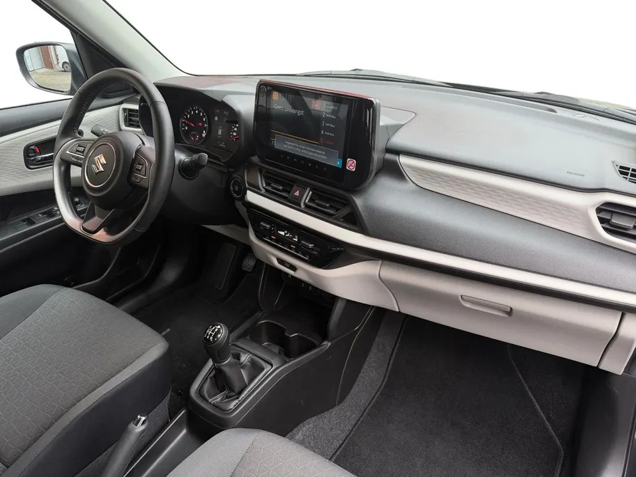 Suzuki Swift 1.2 Select Smart Hybrid 82PK | All Season banden | Navigatie | Climate Control | Adaptive Cruise Control | Achteruitrijcamera | Parkeersensoren achter | Stoelverwarming |