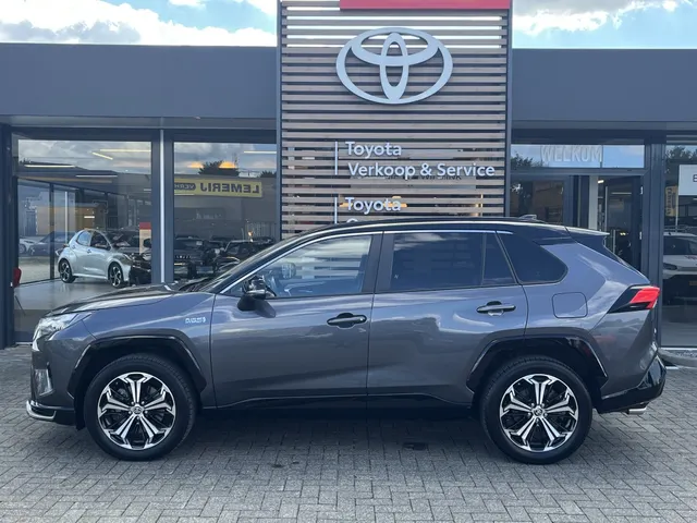Toyota RAV4 2.5 Plug-in Style Bi-Tone | 360 Camera | Trekhaak 1500KG trekgewicht