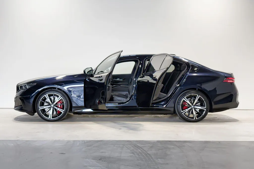 BMW i5 Sedan eDrive40 Innovation Pack M Sportpakket Pro