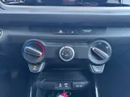 Kia Rio 1.0 TGDI DynamicLine | Navigatie | Parkeer camera achter |  Keyless