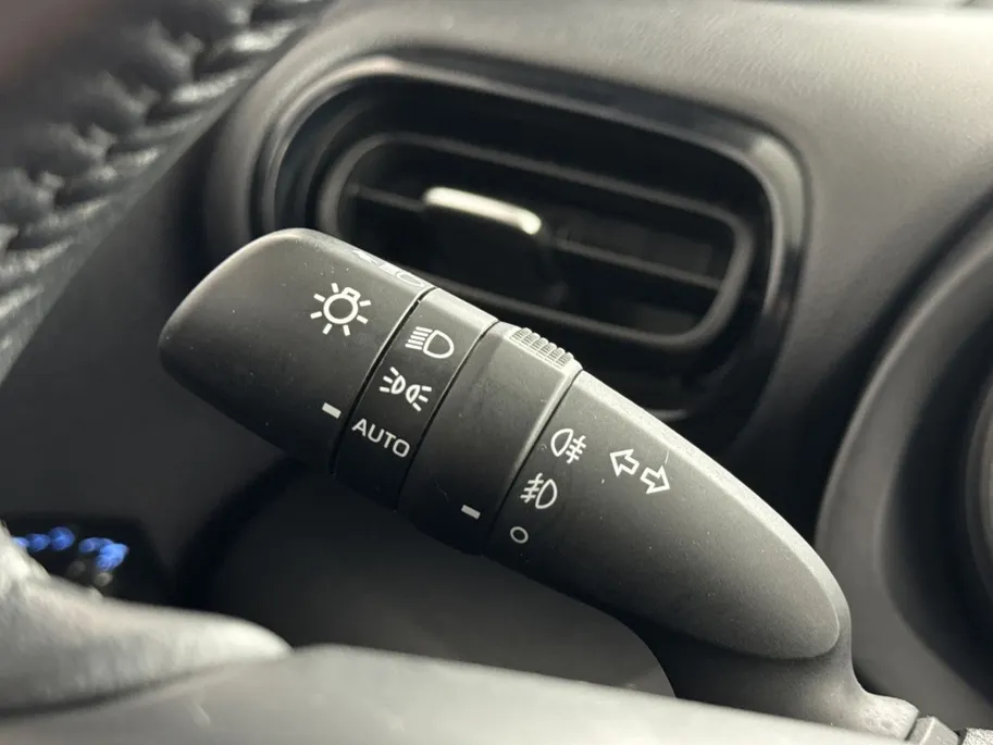 Toyota Yaris Cross 1.5 Hybrid Dynamic | Navigatie | 17'' L.M. Velgen | Adaptieve Cruise Control