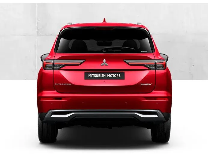 Mitsubishi Outlander 2.4 PHEV Instyle € 5.000 euro korting eigen voorraad| 8 jaar garantie| Snel leverbaar | Totaalprijs op is op.m25
