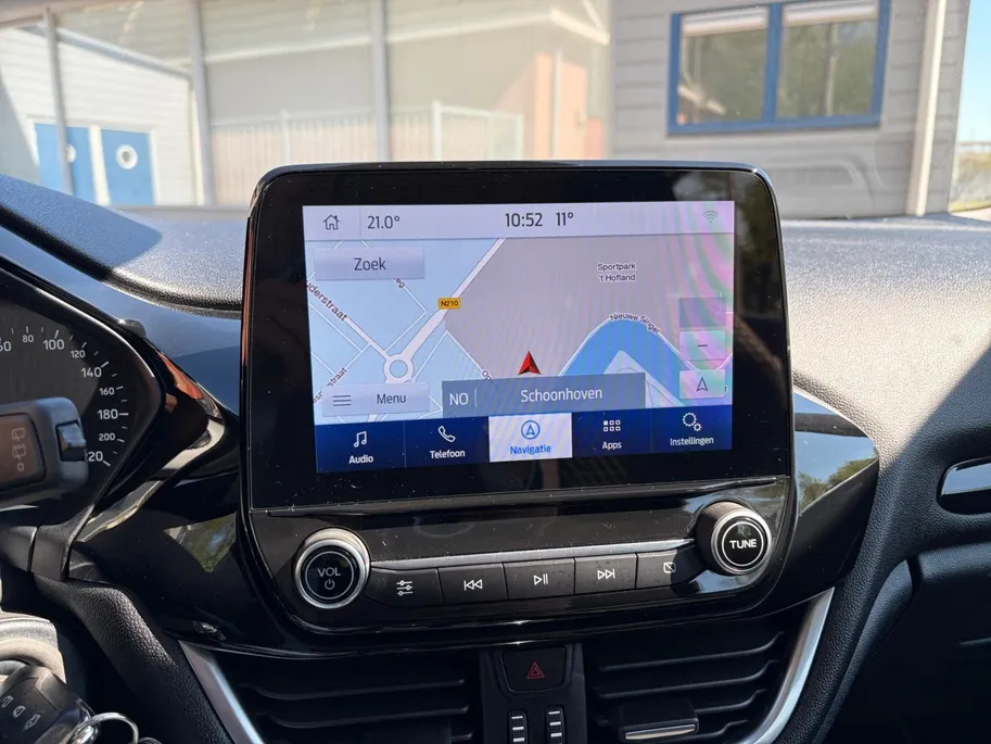 Ford Fiesta 1.0 EcoBoost Titanium | 1e Eigenaar | NL-Auto | Navigatie | Climate Control | Cruise Control | Parkeersensoren | Lichtmetalen velgen | All Weather banden