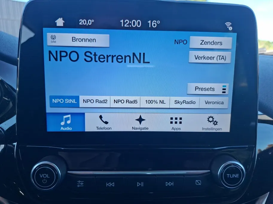 Ford Fiesta 1.0 EcoBoost Titanium | Nieuwe Disitributieriem bij aflevering  | Navigatie | Camera | Adaptieve Cruise Control | Voorruitverwarming | B&O | Climate Control