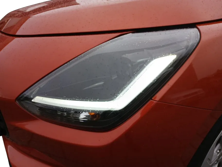 Suzuki Swift 1.2 Select Smart Hybrid | GARANTIE 2035 | LM Velgen | Stoelverwarming | Camera | Navigatie | DAB |