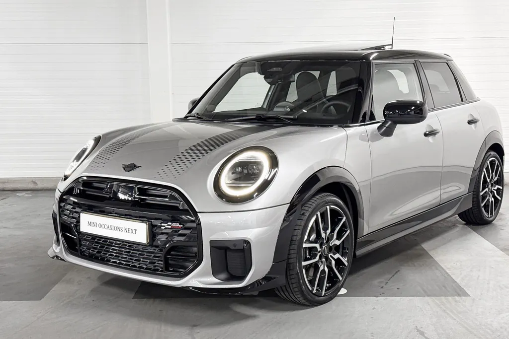 MINI Cooper 5-deurs Cooper S John Cooper Works pakket
