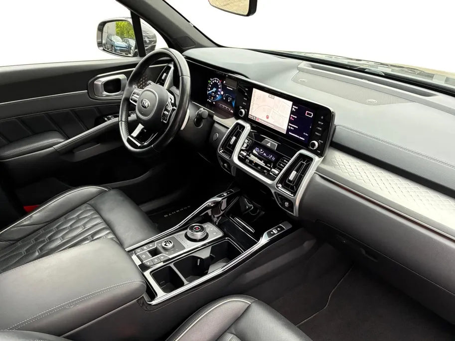 Kia Sorento 1.6 T-GDI Plug-in Hybrid 4WD ExecutiveLine 5p. | Panoramadak | Leder | Stoel- en stuurverwarming | Carplay | 360 Camera | Bose