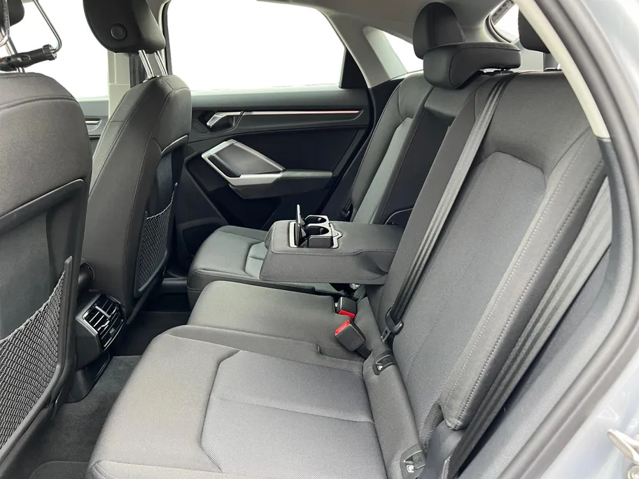 Audi Q3 Sportback 45 TFSI e Advanced Edition HYBRID |AUTOMAAT | NAVIGATIE |360 CAMERA | PARK ASSIST | DIGITAL DASHBOARD | ELEK. ACHTERKLEP | ADAPTIVE CRUISE | 1 JAAR GARANTIE