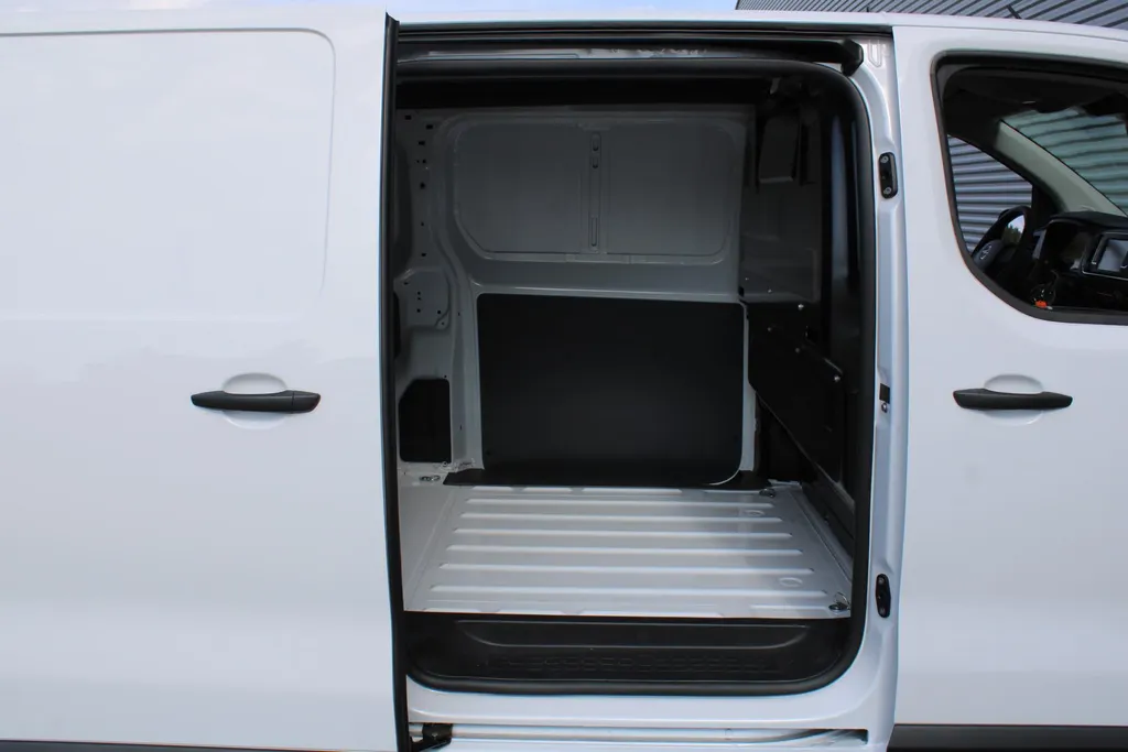 Opel Vivaro L3H1 2.0 BlueHDi 145 S&S L3 | Airco | Camera | Apple carplay / Android auto |