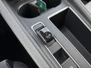 Škoda Enyaq iV Business Edition 85 | 20' inch velgen Neptune | Achterbumper en dorpels in carosseriekleur | Elektrisch wegklapbare trekhaak | 2.500,- inruilpremie!!