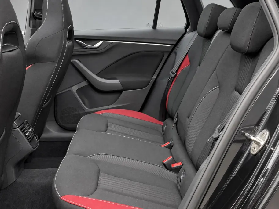 Škoda Kamiq 1.0 TSI 110pk DSG Monte Carlo · Camera · Keyless · Stoelverwarming · Apple/Android Car Play · Elek. Achterklep · 18'Velgen · Sportstoelen ·