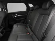 Audi e-tron 55 408pk Quattro S edition 95 kWh · SOH 93,8% · Panoramadak · 360 Camera · Elek. Bestuurdersstoel · Apple/Android Car Play · 22'' Inch ·