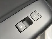Hyundai Kona 1.6 GDI HEV N Line Sky | Schuif-/kantel dak | 360 camera | Apple Carplay/ Android Auto | Stoelverwarming voor & achter | Stoelventilatie |  Navigatie |