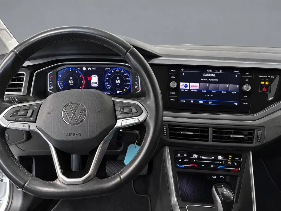 Volkswagen Polo 1.0 TSI 110pk DSG Style · Camera · Apple/Android Car Play · Navigatie · P-Sensoren · Stoelverwarming · 17'' Inch ·